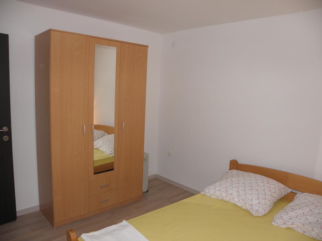 Apartment Jartic Betina  Ruang foto