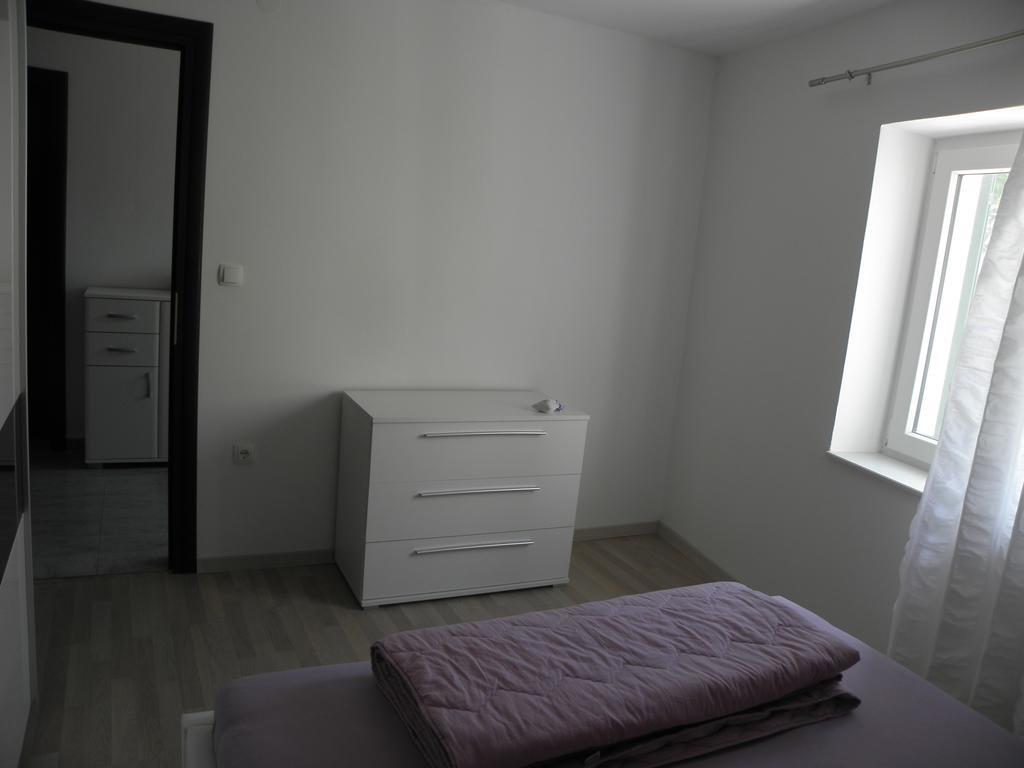 Apartment Jartic Betina  Ruang foto