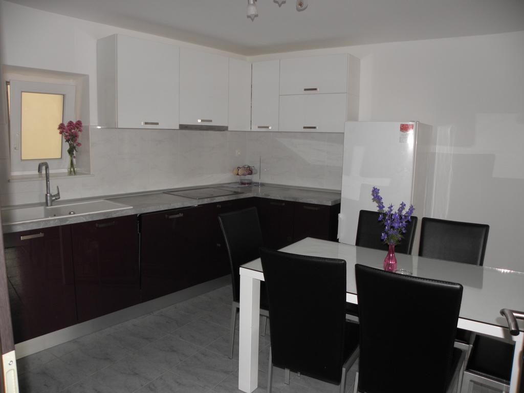 Apartment Jartic Betina  Ruang foto